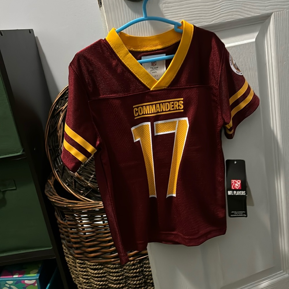 3T Washington commanders jersey . NWT